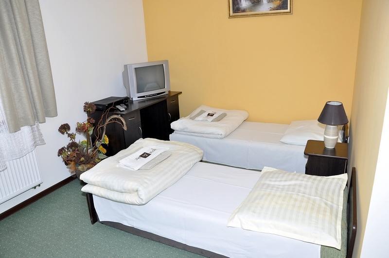 Stary Dwor Bed & Breakfast Żywiec Exterior foto