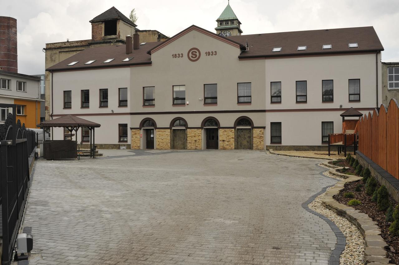 Stary Dwor Bed & Breakfast Żywiec Exterior foto